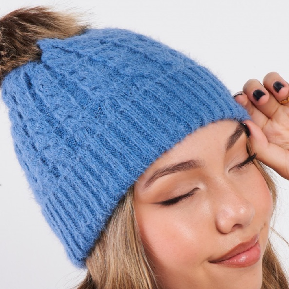 🌵Faux Fur Beanie🌵